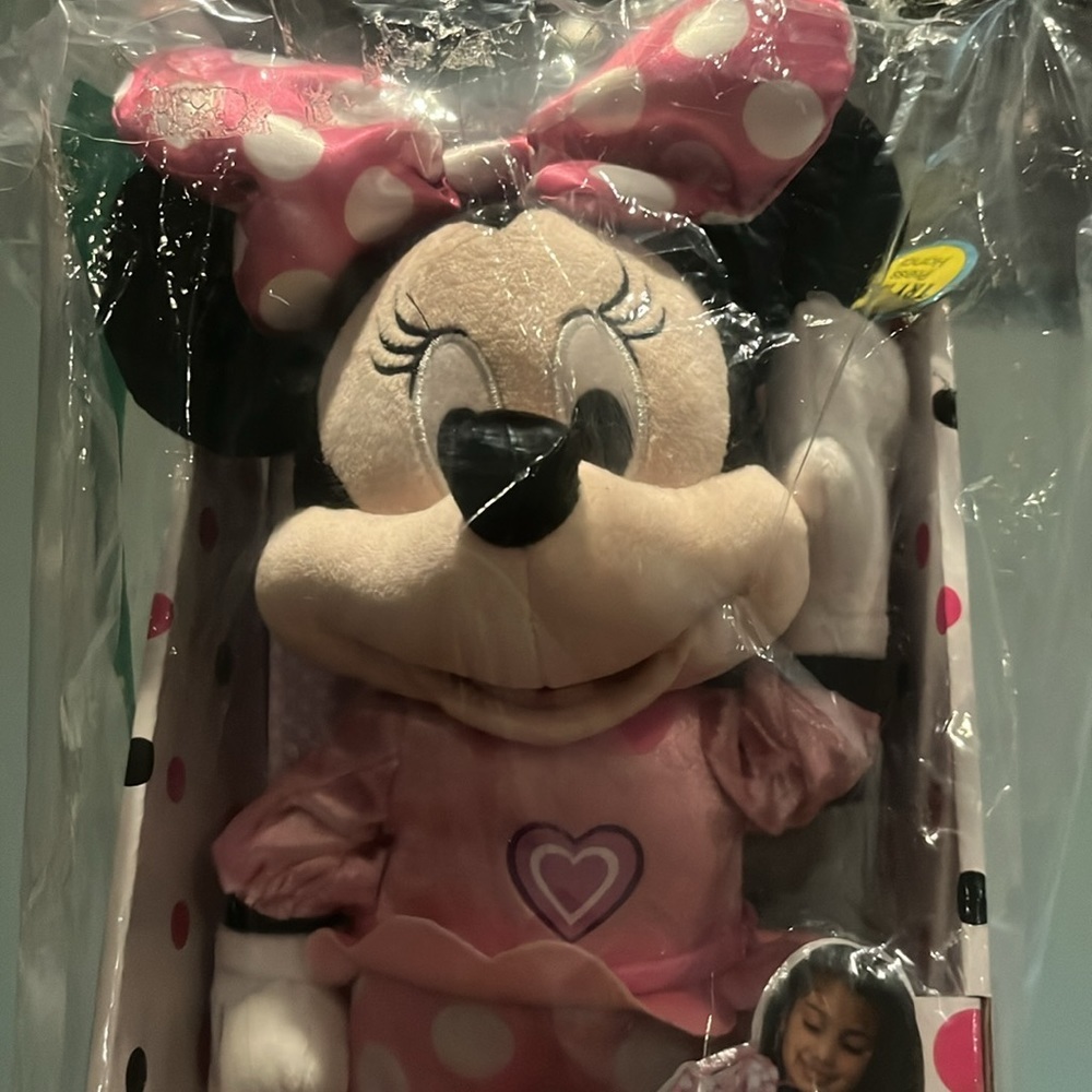 Singing Minnie - Picture 2 of 2